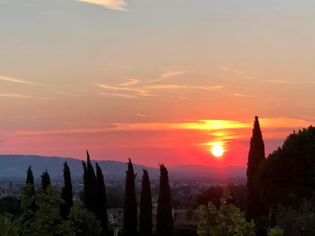 Giuliveto Bed And Breakfast Φολίνιο Εξωτερικό φωτογραφία